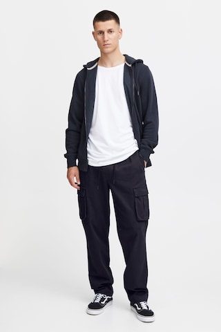 !Solid Regular Cargo Pants 'Gint' in Blue