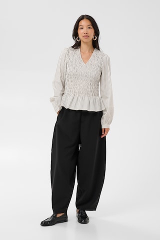 Part Two - Blusa em branco