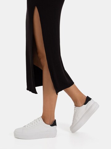 Bershka Sneaker in Weiß: Vorderseite