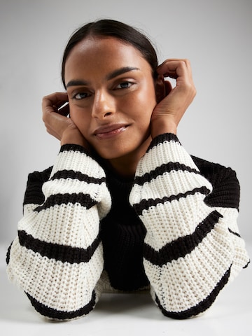 JDY Pullover 'Justy' i sort