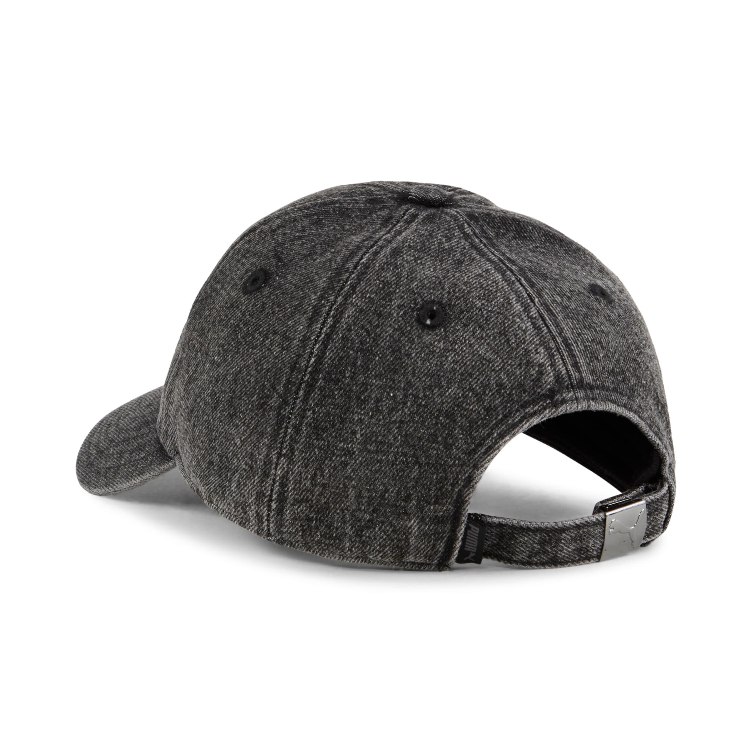 PUMA Cap 'Wardrobe Ess' in Black
