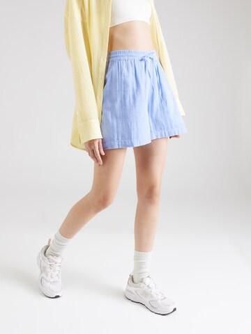 PIECES Loosefit Shorts 'STINA' in Blau: predná strana