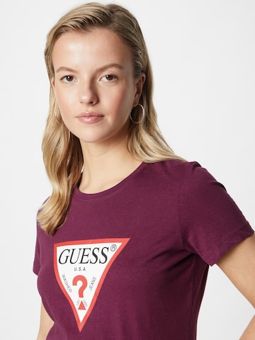 GUESS T-shirt i röd