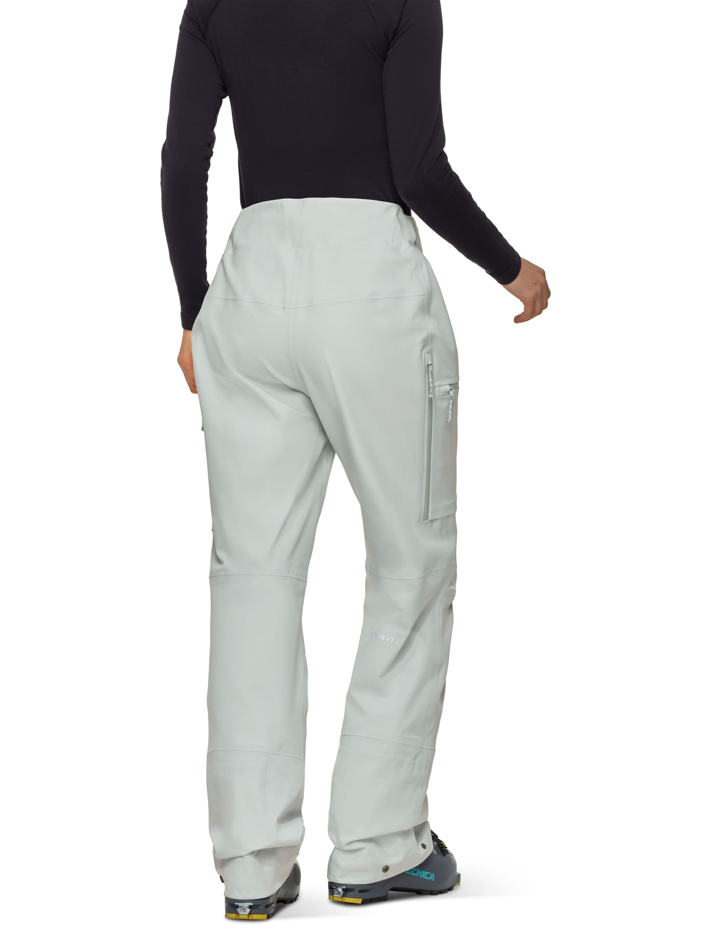 MAMMUT Regular Outdoor Pants in Green