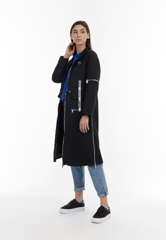 MYMO Between-seasons coat in Black