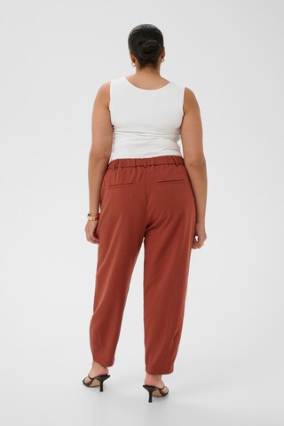 KAFFE CURVE Loosefit Bukser med lægfolder 'Merla' i brun