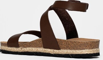 Bayton Sandalen met riem 'Karratha' in Bruin