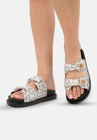 Salinyang Pantolette in Weiß