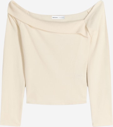 Bershka Sweater in Beige: front