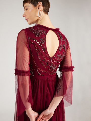 LACE & BEADS Evening Dress 'Dilma' in Red