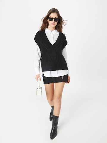 Mavi Sweater in Black