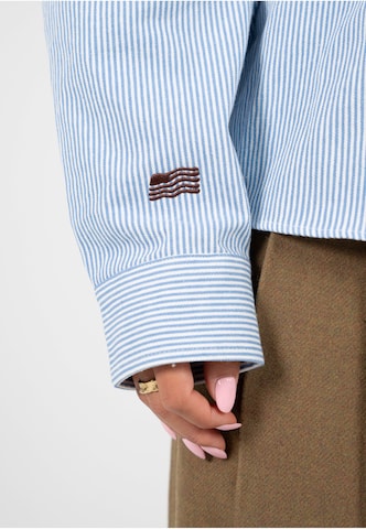 Fit confort Chemise 'Club Dress' Prohibited en bleu