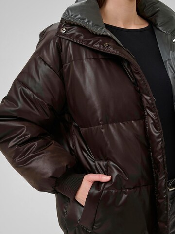My Essential Wardrobe Vinterjakke 'GlossyMW' i brun