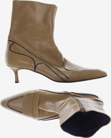 BOSS Black Dress Boots in 41 in Beige: front