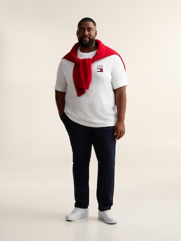 balts TOMMY HILFIGER T-Krekls 'BRAND LOVE': no priekšpuses