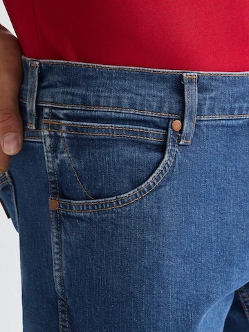 WRANGLER Regular Jeans in Blau