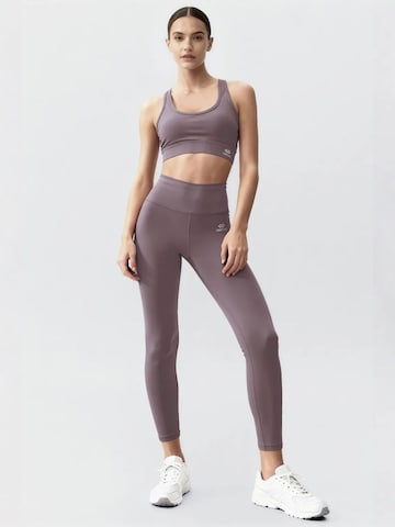 Tommy Life - Fato de desporto em roxo: frente