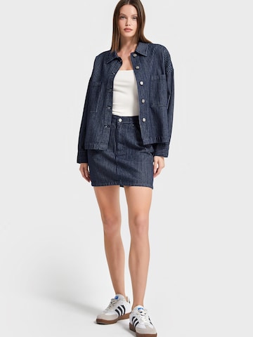 IT'S BASIC Oversized shirt in Blue