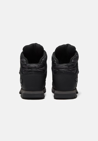 Botine de la TIMBERLAND pe negru