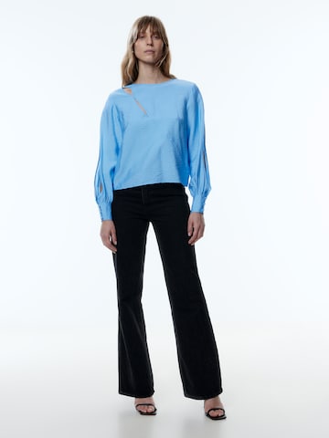 EDITED Blouse 'Clarice' in Blauw