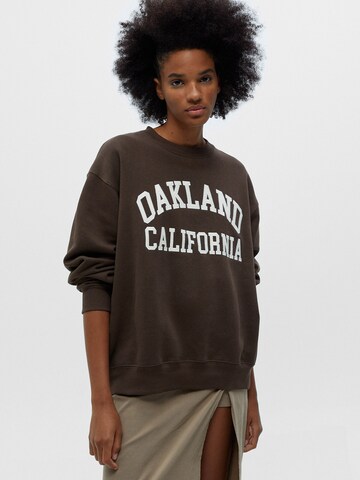 Pull&Bear Sweatshirt in Brown: front