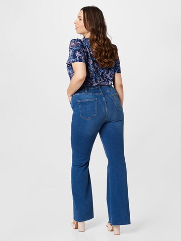 River Island Plus Flared Jeans 'VANITY' i blå