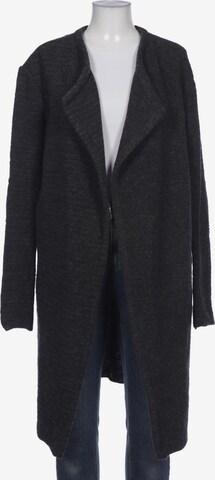 Suit Sweater & Cardigan in M in Grey: front