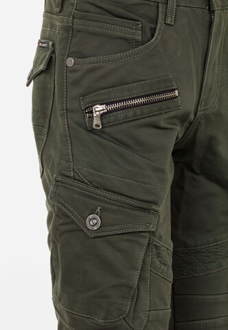 CIPO & BAXX Regular Cargo Pants in Green