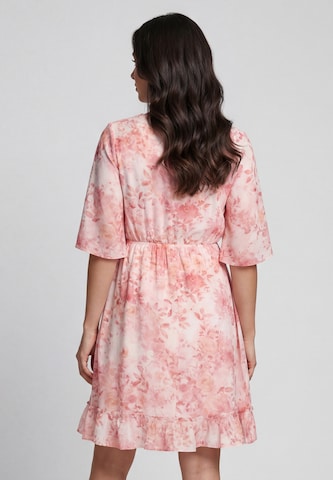 Usha - Vestido en rosa