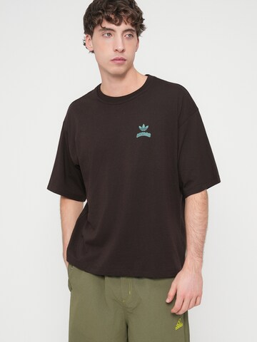 ADIDAS ORIGINALS Póló 'BURGER' - fekete