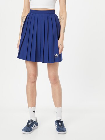 Fustă 'Pleated' de la ADIDAS ORIGINALS pe albastru: față