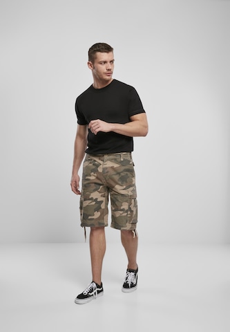 Brandit Regular Cargoshorts in Grün: Vorderseite