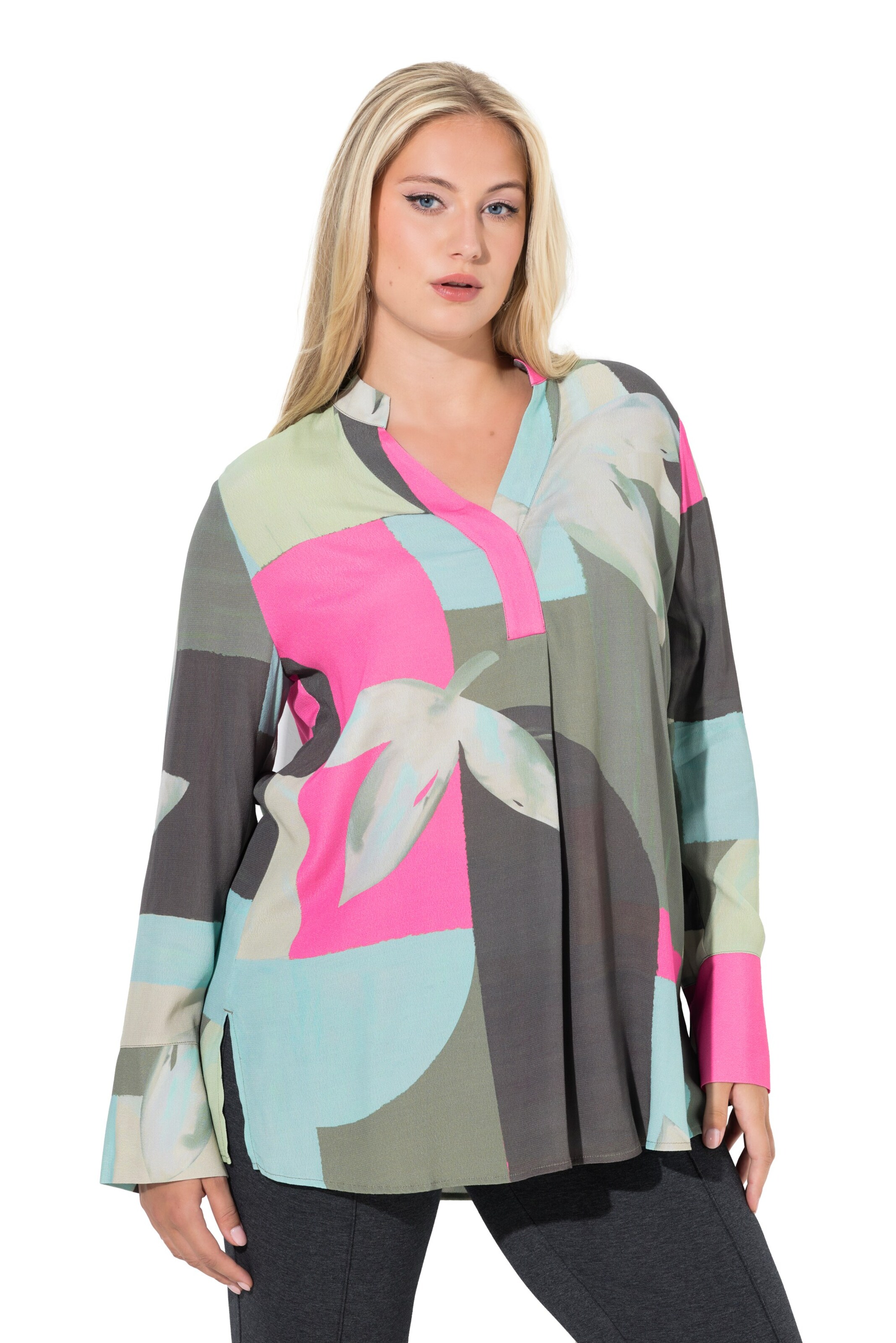 Ulla Popken Tunic in Green: front
