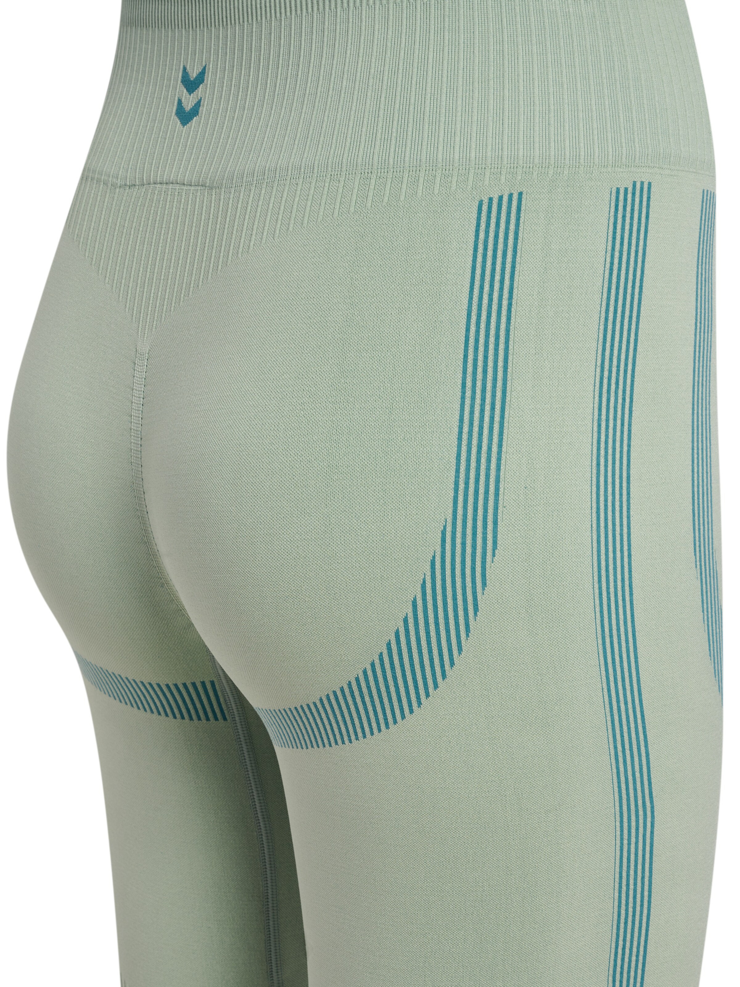 Hummel Slimfit Sportbroek in Groen