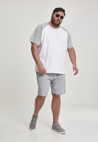 T-Shirt Urban Classics en blanc