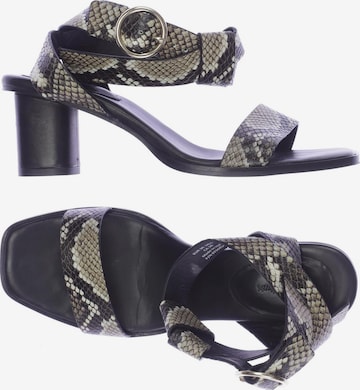 & Other Stories Pumps 36 in Braun: Vorderseite