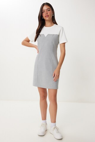 Rochie de la Happiness İstanbul pe gri