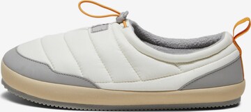 PUMA Slip-Ons 'Tuff' in White: front