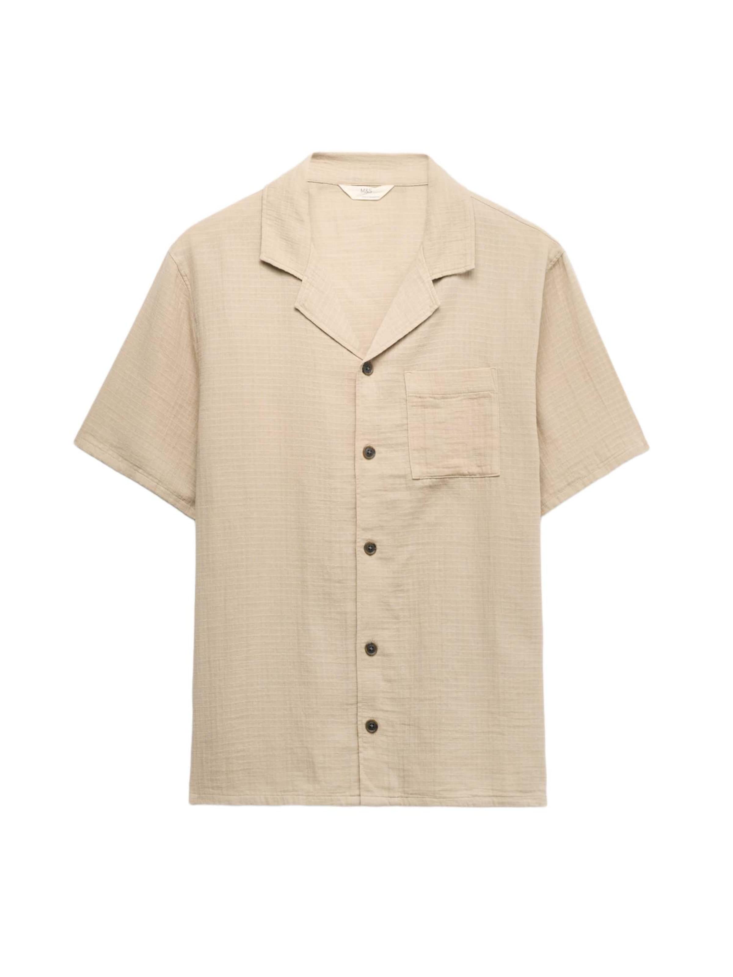 Coupe regular Chemise Marks & Spencer en beige : devant