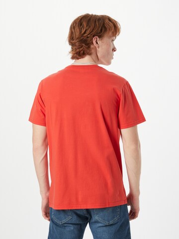 LEVI'S ® - Camisa 'SS Relaxed Baby Tab Tee' em vermelho