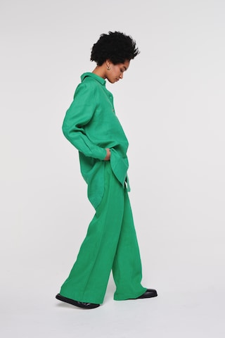 Aligne - Blusa 'Faria' em verde