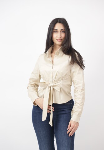 Elara Blouse in Beige