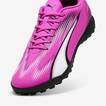 Chaussure de foot 'ULTRA PLAY TT' PUMA en rose