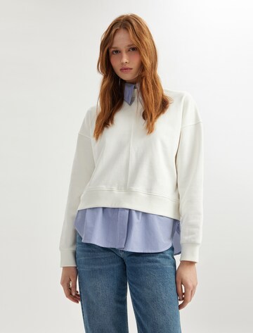 Koton Sweatshirt in White: front