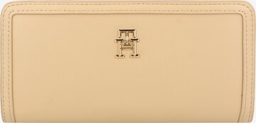 TOMMY HILFIGER Wallet in Beige: front