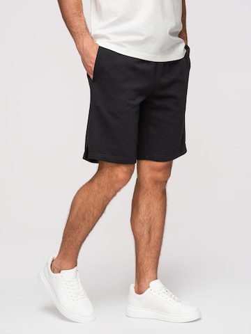 Ombre Regular Chino trousers in Black