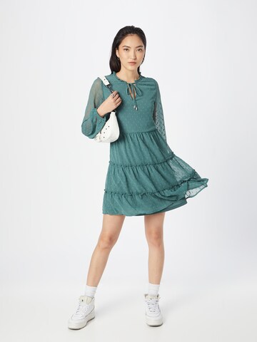 Robe 'Irem' ABOUT YOU en vert