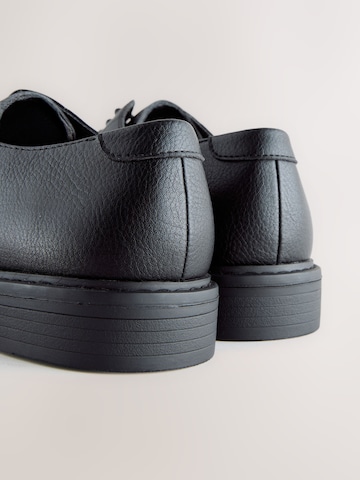Next - Sapato com atacadores em preto