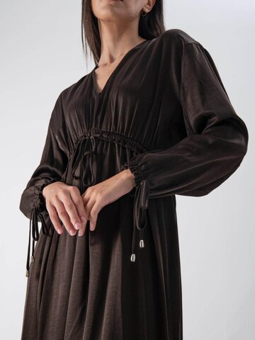 Robe MND en marron