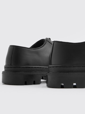 Next Flats in Black